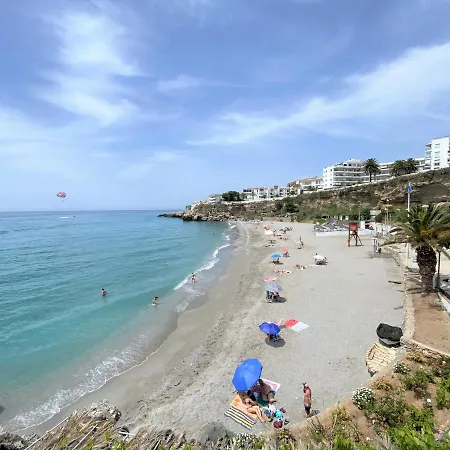 Centro Life Seaview Casasol * 네르하